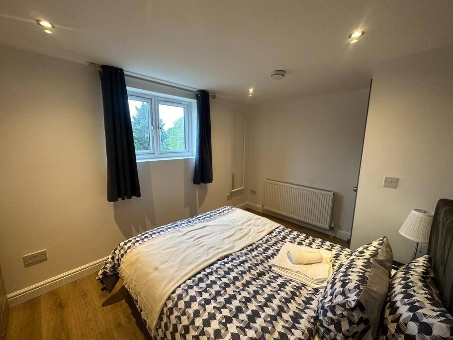 5 Bedroom House Se6 Лондон Екстериор снимка